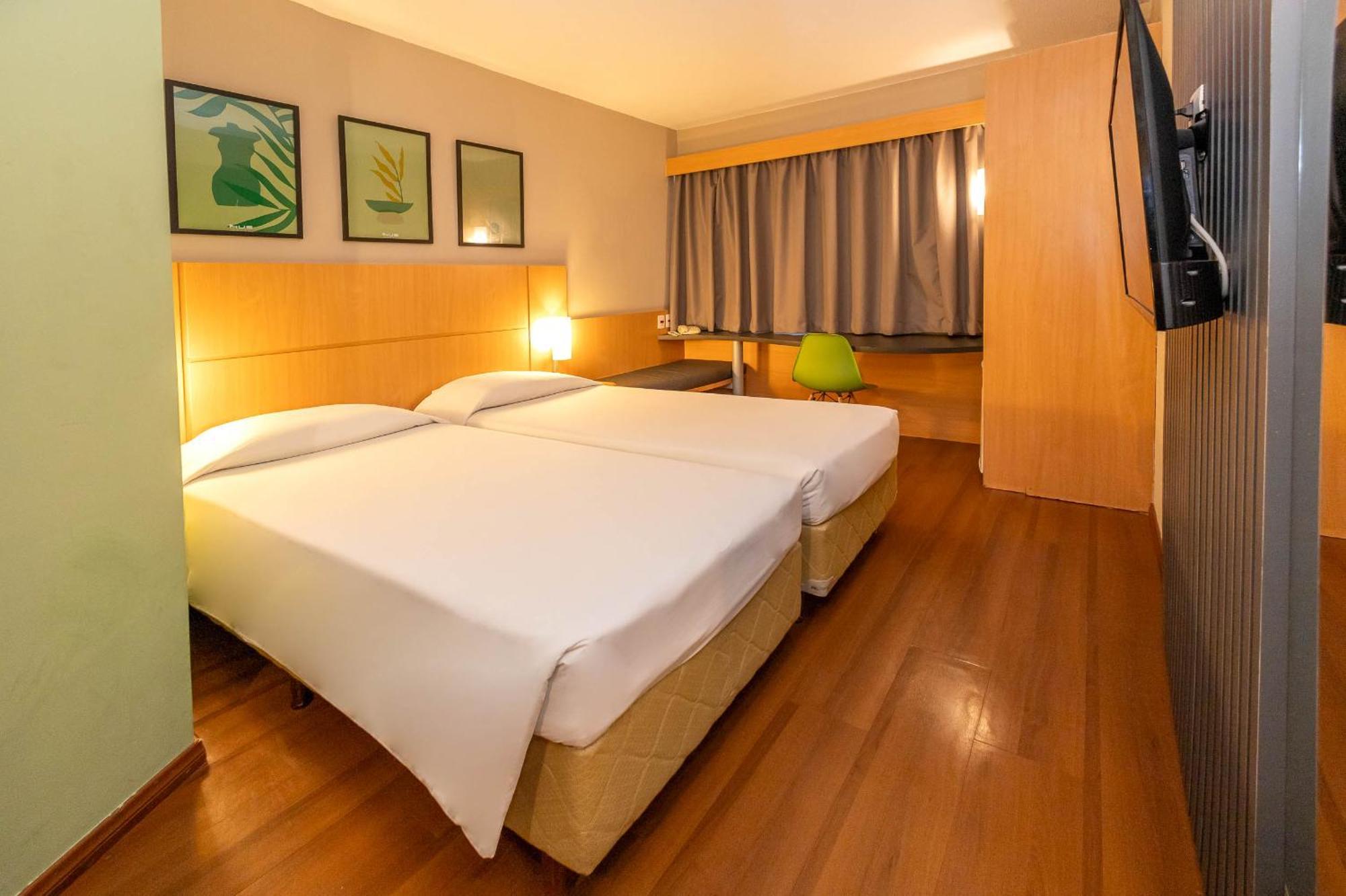 Hus Hotel Дорадус Экстерьер фото